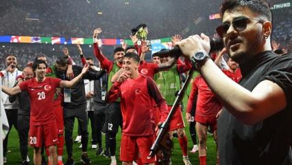 Semicenk, Milli Takım için yazdığı marşı paylaştı! Sosyal medya ikiye bölündü