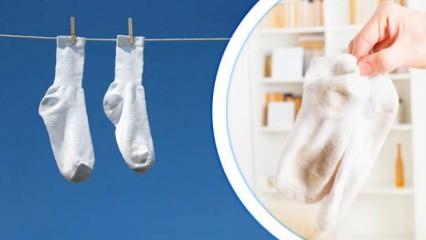 Ev hanımlarının kirli çorapları beyazlatma sırrı: Basit ve etkili yöntem