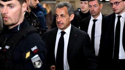 Eski Fransa Cumhurbaşkanı Sarkozy'e kelepçe vuruldu!