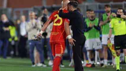 Futbolu bırakan efsane kaleci son maçında kırmızı kart gördü