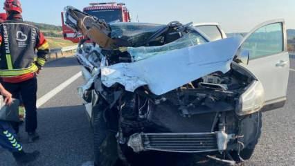 Balıkesir'de SUV otomobil sürücüsü, tıra arkadan çarptı: 2 ölü, 2 yaralı