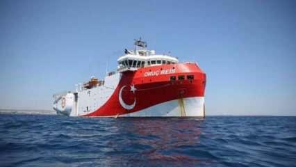 Somali'deki görevini tamamladı: Oruç Reis, Çanakkale Boğazı'ndan geçti!