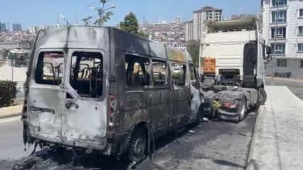 Esenyurt'ta servis minibüsü alev alev yandı
