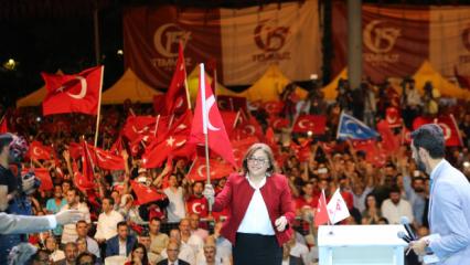 Fatma Şahin'den 15 Temmuz mesajı: 'Tarihi bir duruştur'