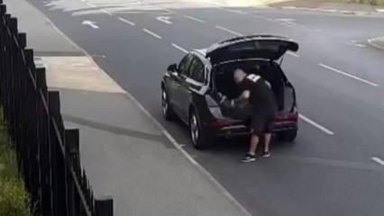 Cami önüne 4 kez fare bırakan kişiye ırkçı nefret suçundan ceza verildi