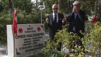 Zekai Aksakallı, şehit Ömer Halisdemir'in mezarını ziyaret etti: Duygulandıran anlar!