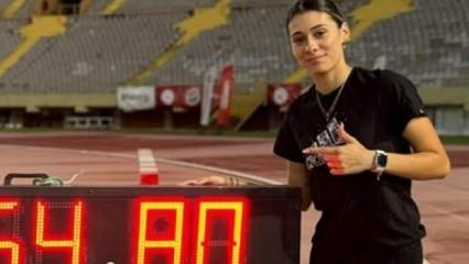 Bakan Bak'tan dünya rekortmeni sporcumuza tebrik