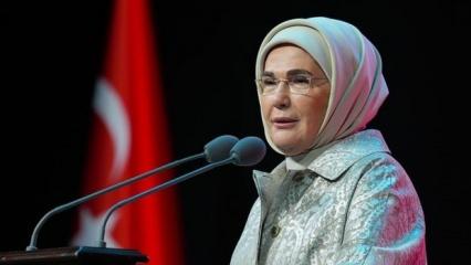 Emine Erdoğan'dan 30 Ağustos mesajı