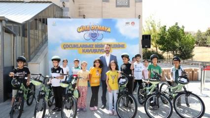 Güle Oynaya Camiye Gel Projesi, çocukların yüzünü güldürüyor 