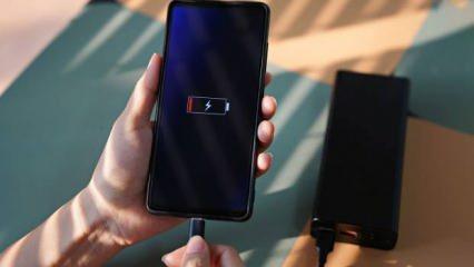 Telefonunu sabaha kadar şarjdan çıkarmayanlar yandı! Öyle zararı var ki...