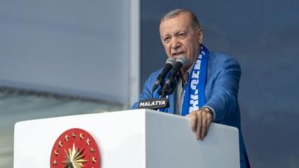 Cumhurbaşkanı Erdoğan 'hazırlıklıyız' deyip duyurdu! 300 bininci konut teslim edildi...