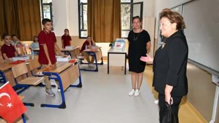 Hatay A. Mesut Yılmaz Ortaokulu törenle açıldı