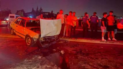 Tarsus'ta otomobil, karşı şeride geçip 2 otomobille çarpıştı; 1 ölü, 8 yaralı