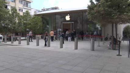 Yeni iPhone 17 Türkiye'de ilgi görmedi