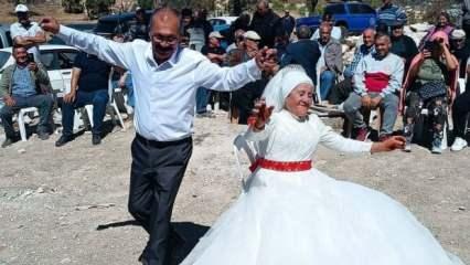 Mersin'de 40 yıl sonra 9 torunla düğün yaptılar