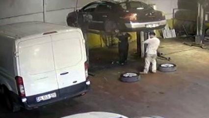 Saniyelerle kurtuluş: Otomobil, araç kaldırma liftinden düştü
