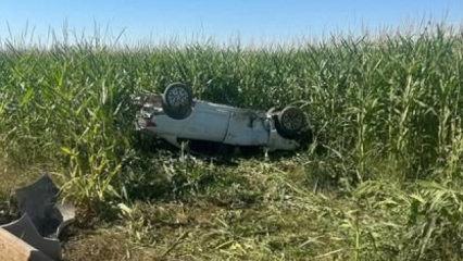 Şanlıurfa'da otomobil, tarlaya devrildi; 1 ölü, 1 yaralı