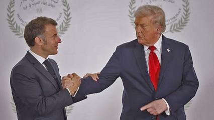 İki lider birbirini tehdit etti iddası! Trump-Macron tokalaşması dünya basınında