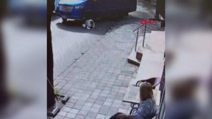  Maltepe’de minibüs yayaya çarptı: 76 yaşındaki kadın yaralandı