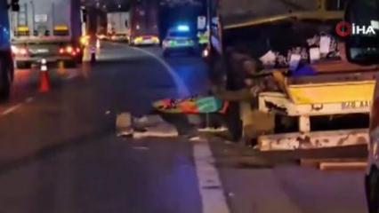 Sakarya'da lastik değiştirirken tırın çarptığı 1 kişi öldü