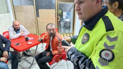 Alkollü kaza yaptı, kahveye oturup çay içti