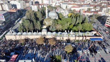 Gebze'de çöken binada hayatını kaybeden aile toprağa verildi...