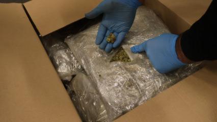 Ticaret Bakanlığı duyurdu: İki gümrük kapısında peş peşe operasyon! 