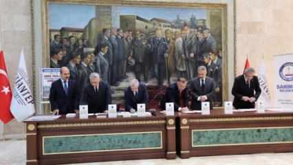 Şahinbey Belediyesi'nden müjde: 163 öğrenci umreye gönderiliyor 