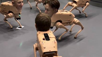 Musk, Bezos, Zuckerberg... Hepsi birer robot köpek oldu! ABD'deki fuar gündem oldu!