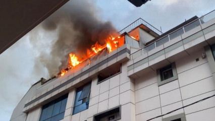  Ataşehir'de otel yangını! &Ccedil;atı katı alevlere teslim oldu