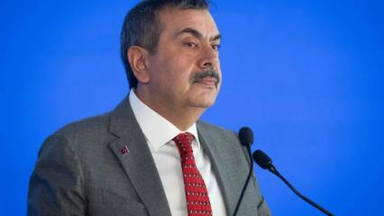 MEB'ten öğrencilerin yükünü hafifletecek haber! Veliler de mutlu olacak