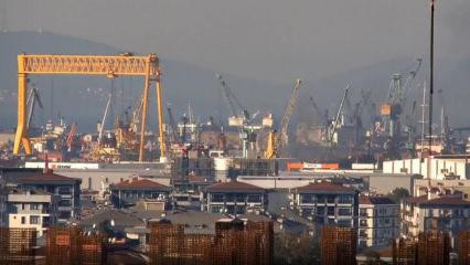 Tuzla'da tersanede gemi yangını