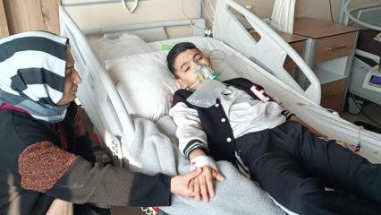 52 g&uuml;nd&uuml;r &ouml;ks&uuml;r&uuml;yor! &Ouml;ğretmeni yardım &ccedil;ağrısı yaptı