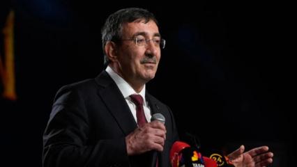 Cevdet Yılmaz, 2026 yılı b&uuml;y&uuml;me ve enflasyon tahminini a&ccedil;ıkladı