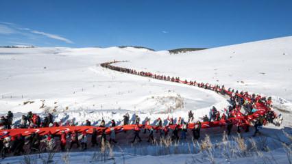 Kar &Ccedil;i&ccedil;ekleri&rsquo;nin &Ouml;l&uuml;ms&uuml;zl&uuml;k Destanı ve Beyaz Vatan