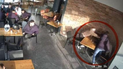 Pastanede kanlı kavga! Gen&ccedil;lere bı&ccedil;aklı saldırı kamerada