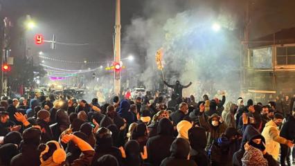 Rejimine rağmen İran&rsquo;a destek olmak&hellip;