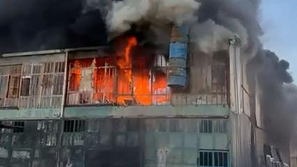 Hatay'da mobilya at&ouml;lyesinde yangın