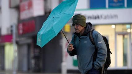 Hem esecek hem g&uuml;rleyecek! Meteoroloji 20 ilde alarm verdi: 80 kilometre hızla geliyor