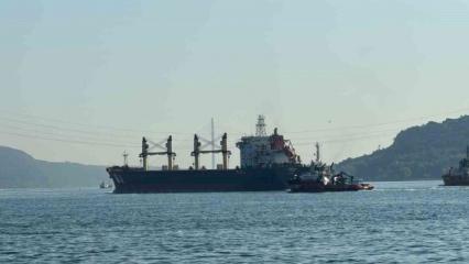 &Uuml;sk&uuml;dar a&ccedil;ıklarında arızalanan d&ouml;kme y&uuml;k gemisine m&uuml;dahale edildi