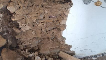 Batman'da heyelan: Bir ev toprak altında kaldı!