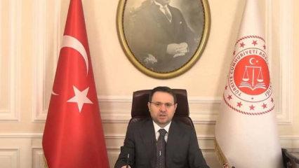 Bakan G&uuml;rlek'ten videolu mesaj: Yargıda yeni d&ouml;nem başlıyor