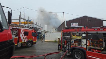 Ey&uuml;psultan'da 3 iş yerinde yangın