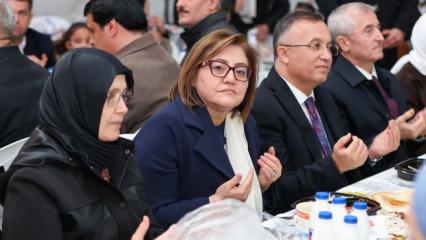 Gaziantep B&uuml;y&uuml;kşehir'den Halep'te 10 bin kişilik iftar