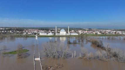 Meri&ccedil; ve Tunca'da son durum ortaya &ccedil;ıktı: Debi d&uuml;ş&uuml;yor, alarm s&uuml;r&uuml;yor