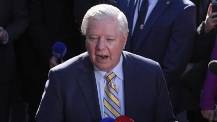 Graham'dan ortalığı karıştıracak a&ccedil;ıklama: İran rejimi d&uuml;şt&uuml;kten sonra olacağı s&ouml;yledi