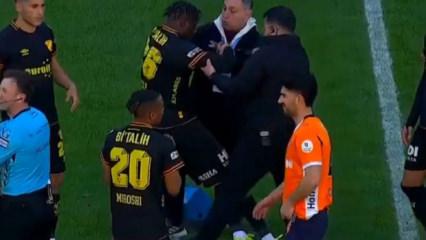 S&uuml;per Lig'de korku dolu anlar! Yıldız isim yere yığıldı, ambulansla hastaneye kaldırıldı