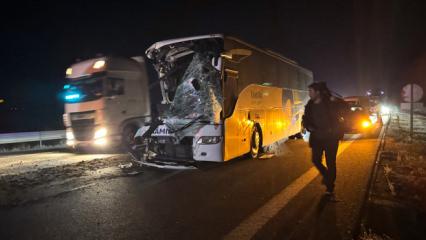 İki ilimizde yolcu otob&uuml;sleri kaza yaptı: &Ouml;l&uuml; ve yaralılar var!