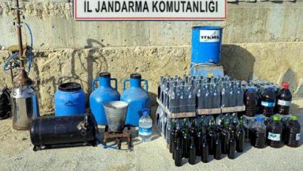 Tekirdağ'da &ccedil;iftlik evinde silah, sahte i&ccedil;ki, uyuşturucu ele ge&ccedil;irildi