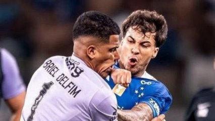 Yeşil saha savaş alanına d&ouml;nd&uuml;! 23 kırmızı kart &ccedil;ıktı